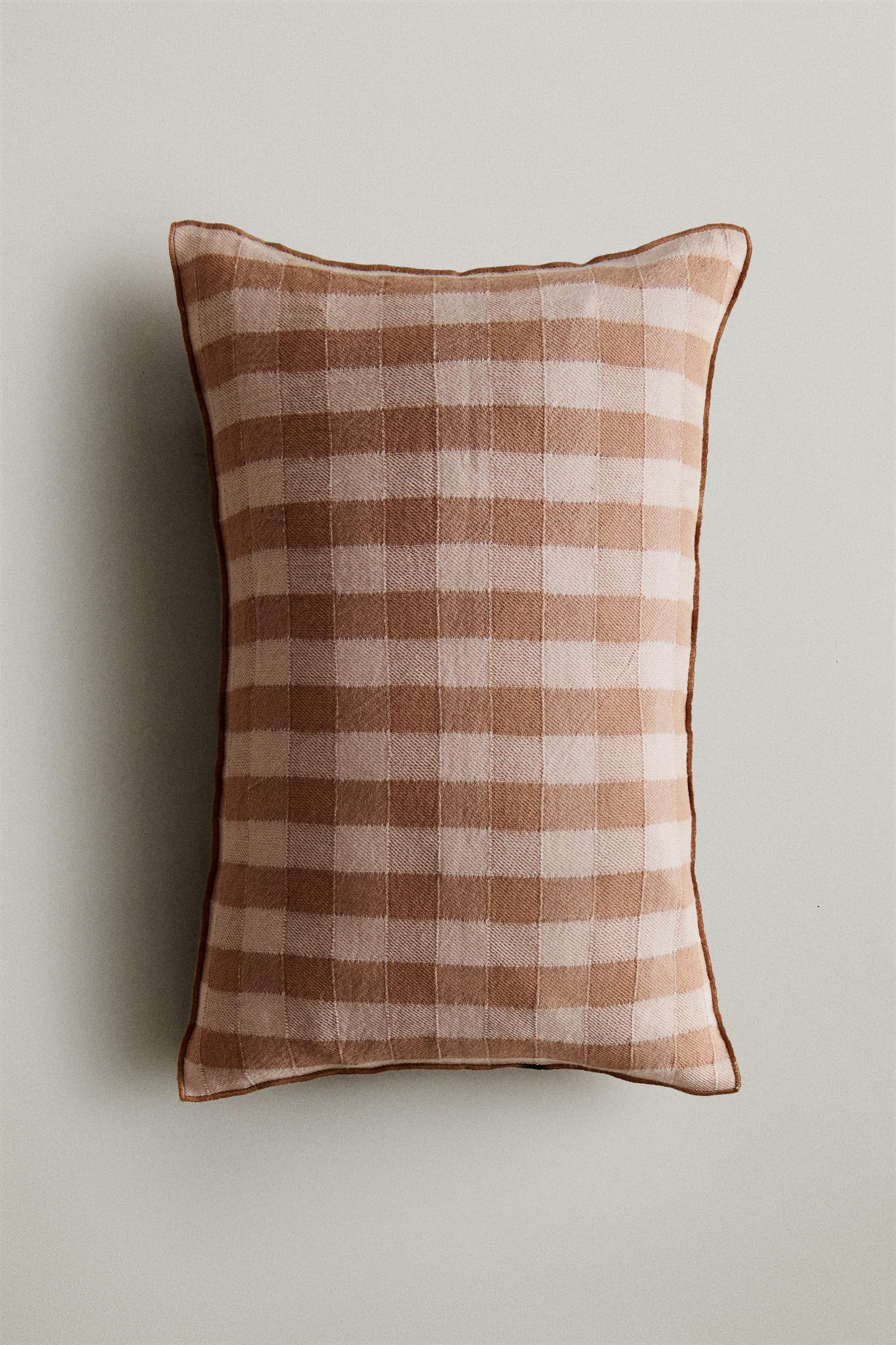 GINGHAM THROW PILLOW COVER